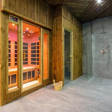 Gorskie Szczyty & 15 Sauna Jacuzzi I Parking W Cenie アパート ザコパネ